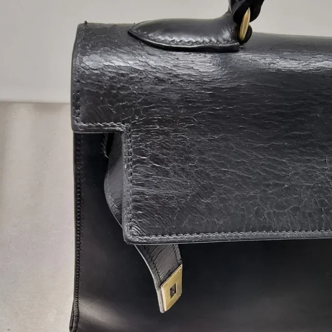 Ledertasche nach dem versiegeln